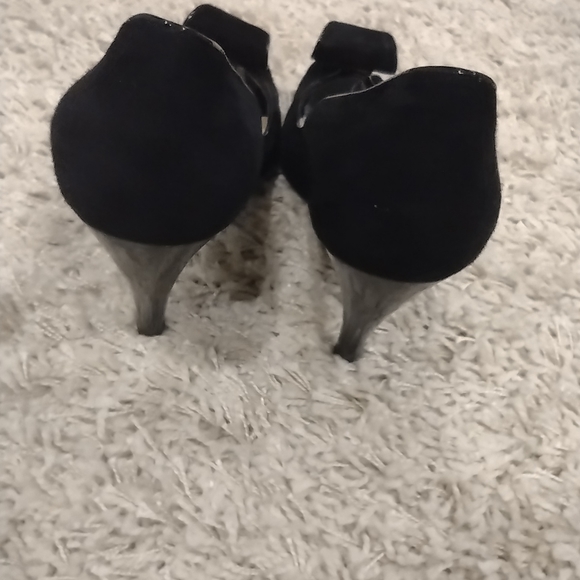 Armani heels - Picture 8 of 9